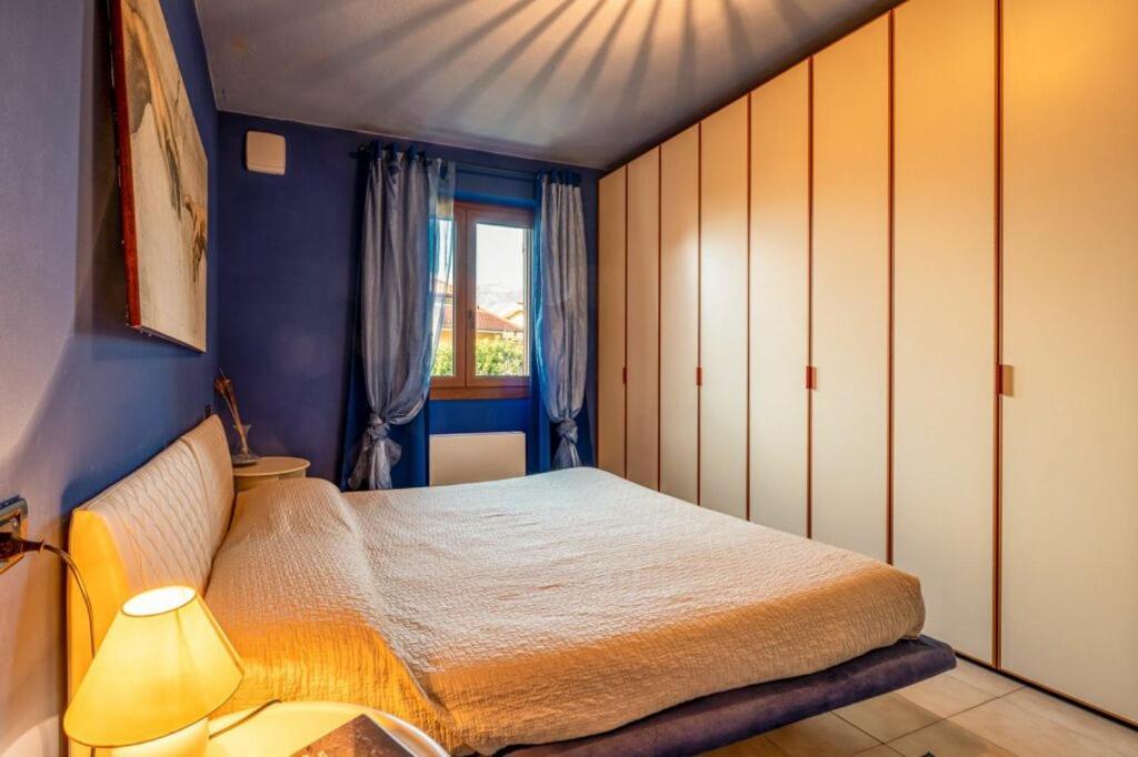 Villa Iris -Pet Friendly Stay - Garden - Private Parking- Bike Friendly Holiday House Colico Luaran gambar