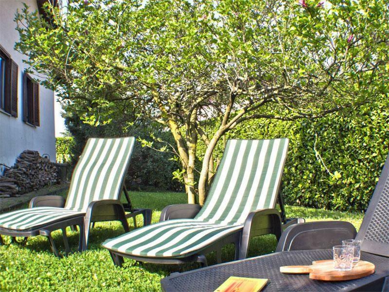 Villa Iris -Pet Friendly Stay - Garden - Private Parking- Bike Friendly Holiday House Colico Luaran gambar