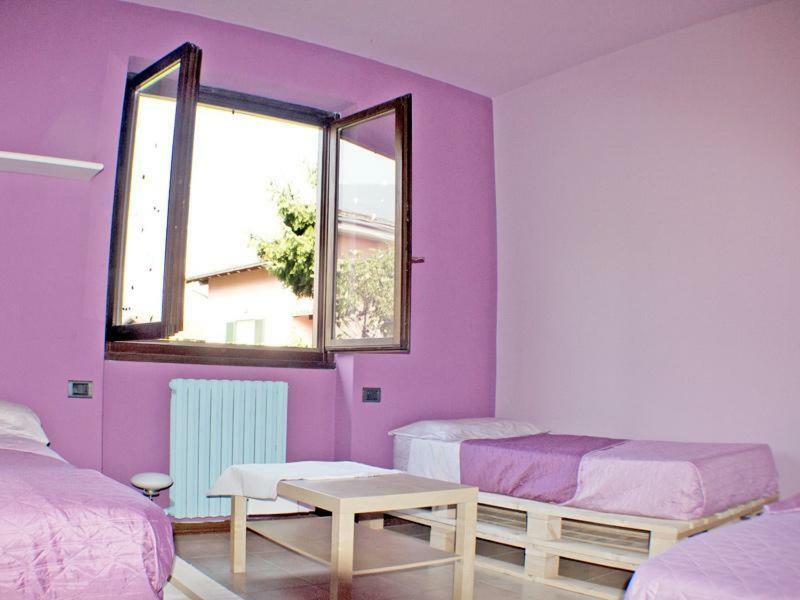 Villa Iris -Pet Friendly Stay - Garden - Private Parking- Bike Friendly Holiday House Colico Luaran gambar